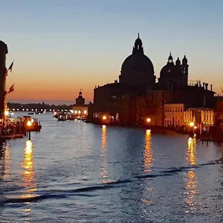 Casa Margherita Accademia Venedig Exterior foto